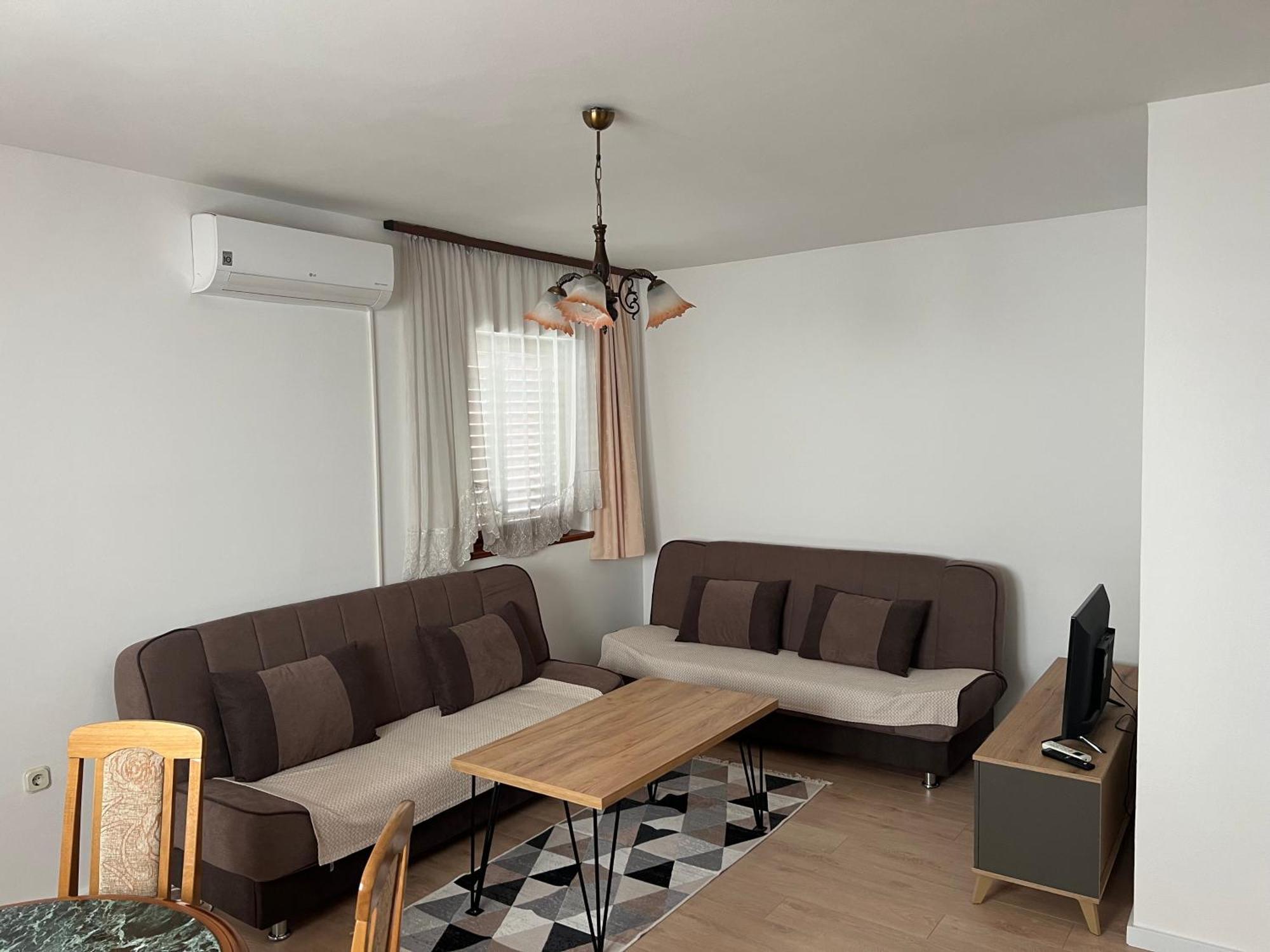 Cheap House Near The Center Of The City Мостар Экстерьер фото